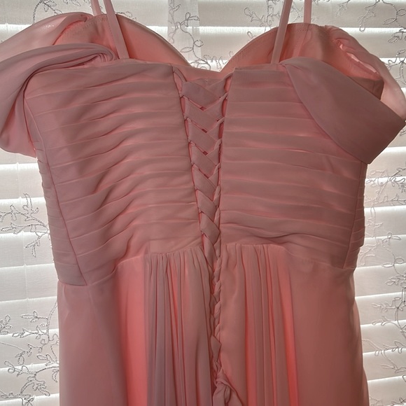 Pink princess gown - Picture 4 of 4